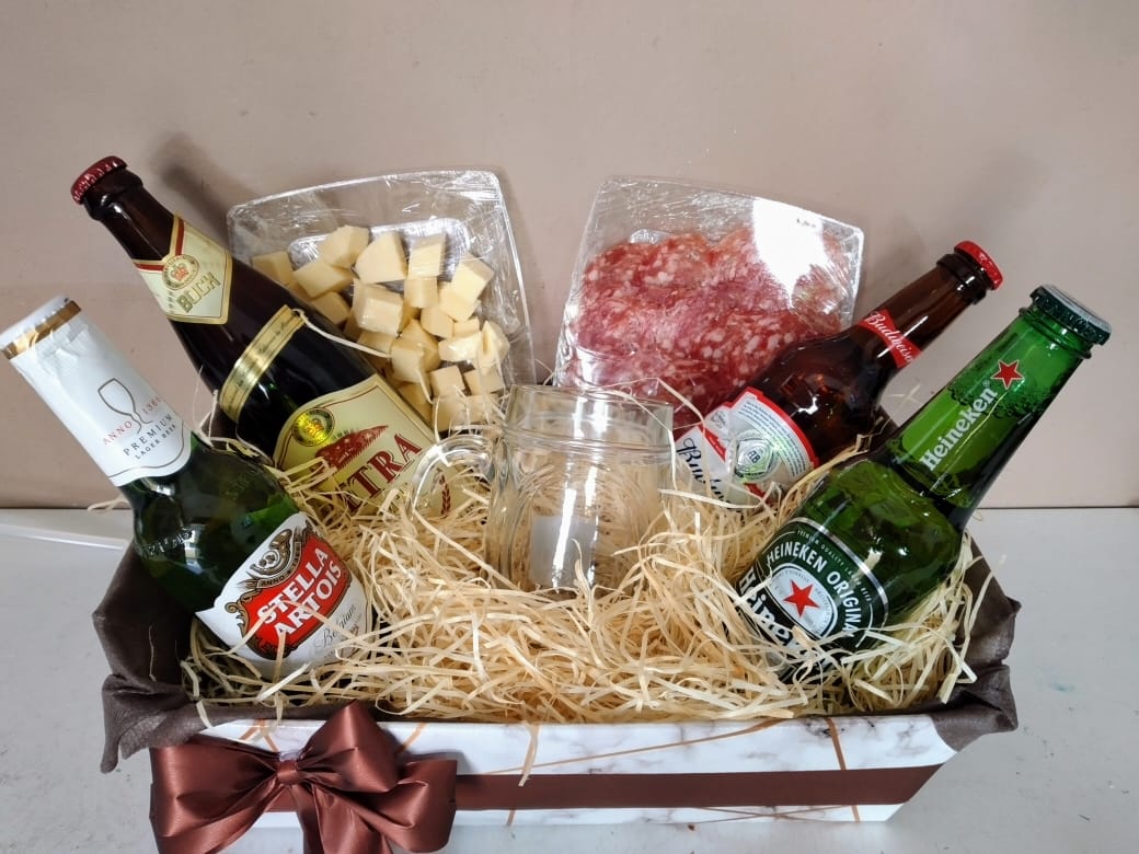 CESTA DE CERVEJA VIVENDO INTENSAMENTE